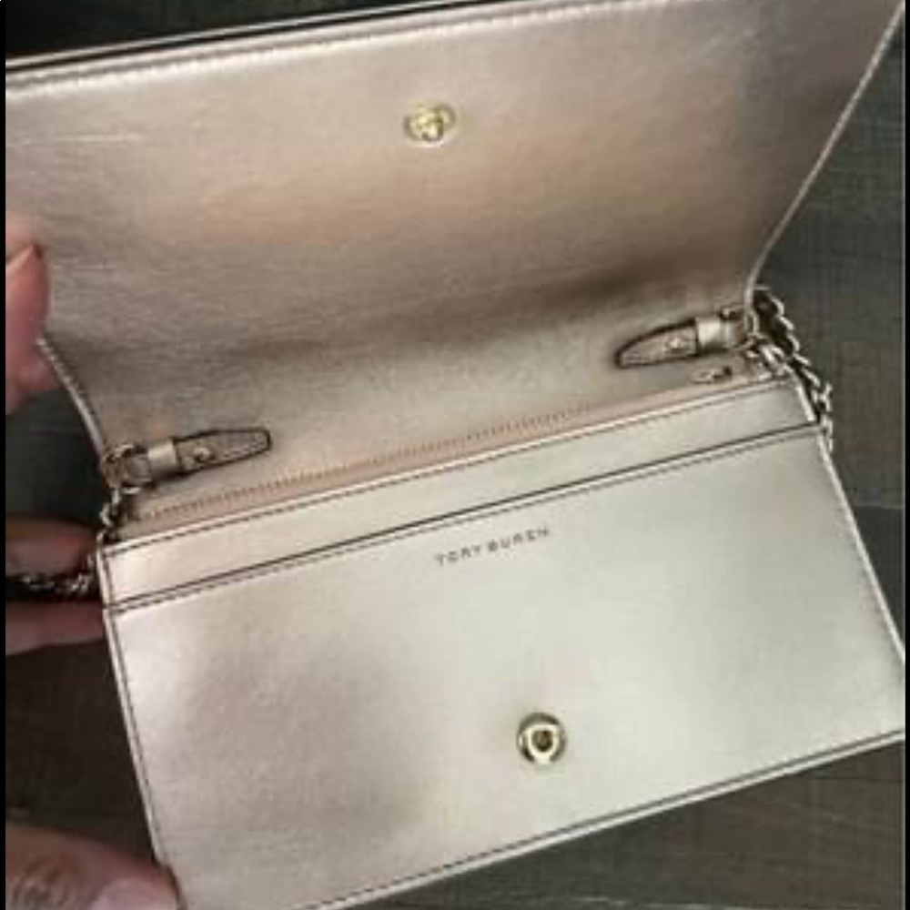 New Tory Burch 💓 crossbody/ wallet inside - Picture 4 of 11